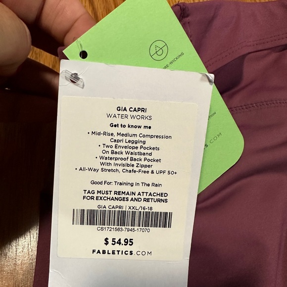 New 3 Fabletics legging bundle - Picture 9 of 13